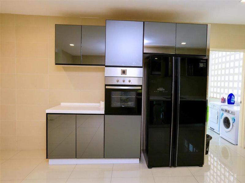 Richmond & Aston Kiara Suites Kl Куала-Лумпур Экстерьер фото